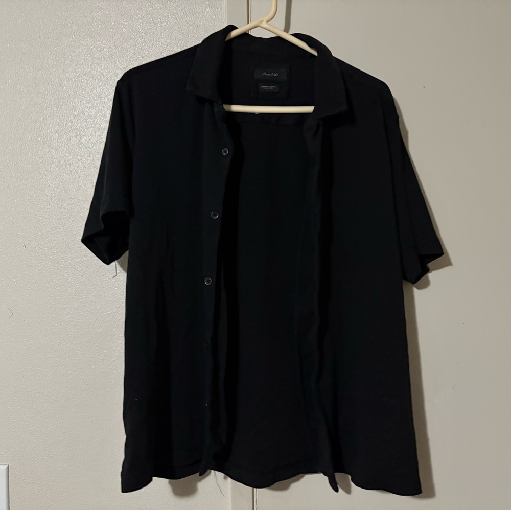 Men’s premium Supima medium Black Short Sleeve Button-Up Soft dress Shirt